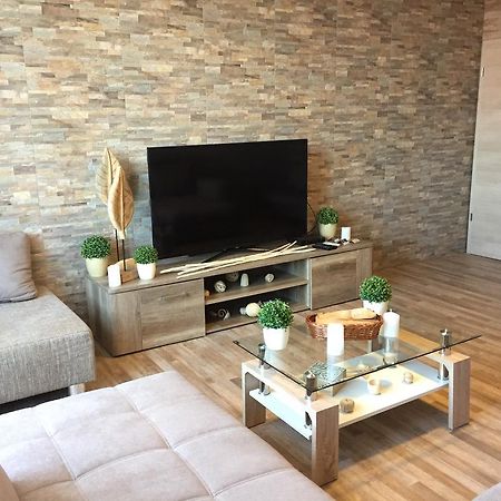 Belvarosi Deluxe Apartman Baja Dış mekan fotoğraf